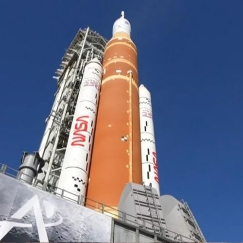 Tripulação Artemis 2 2026 rocket